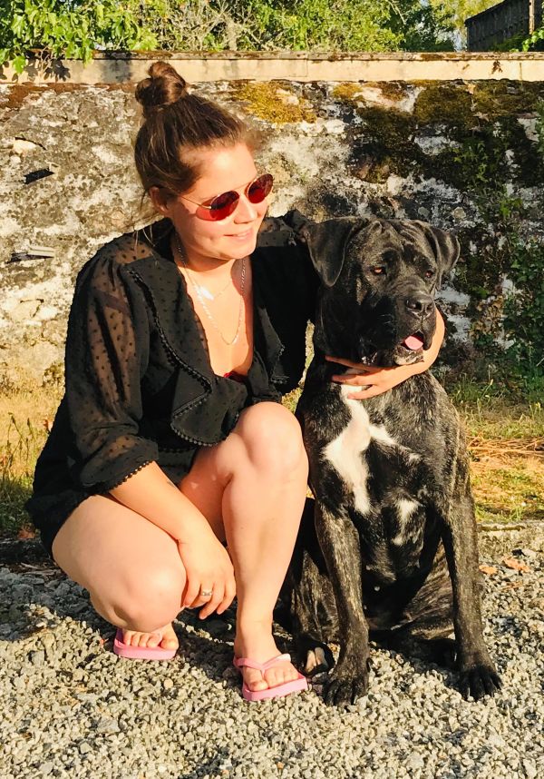 L'éleveuse avec son Cane Corso Panama